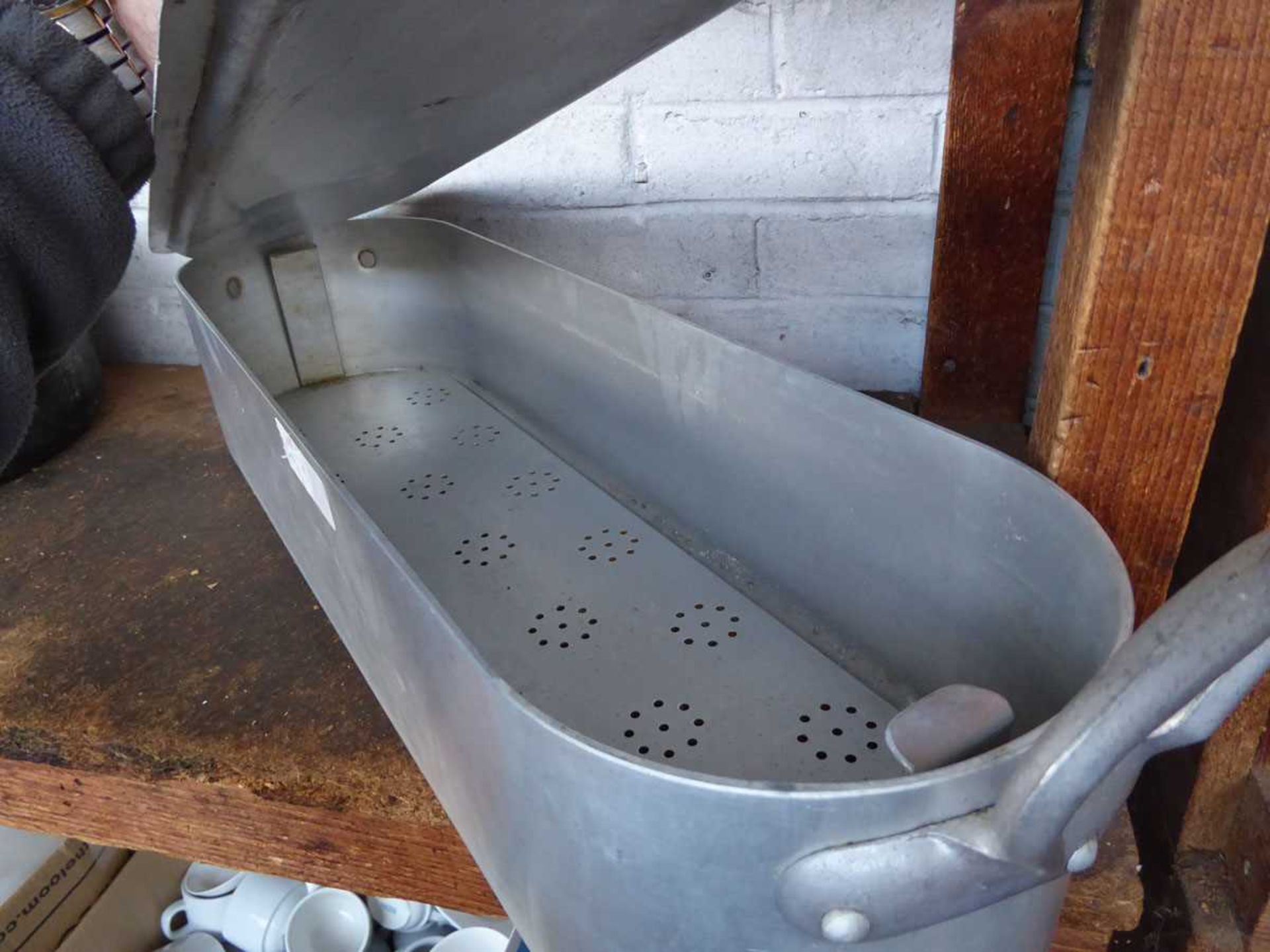 +VAT 70cm aluminium fish kettle with lid - Image 2 of 2