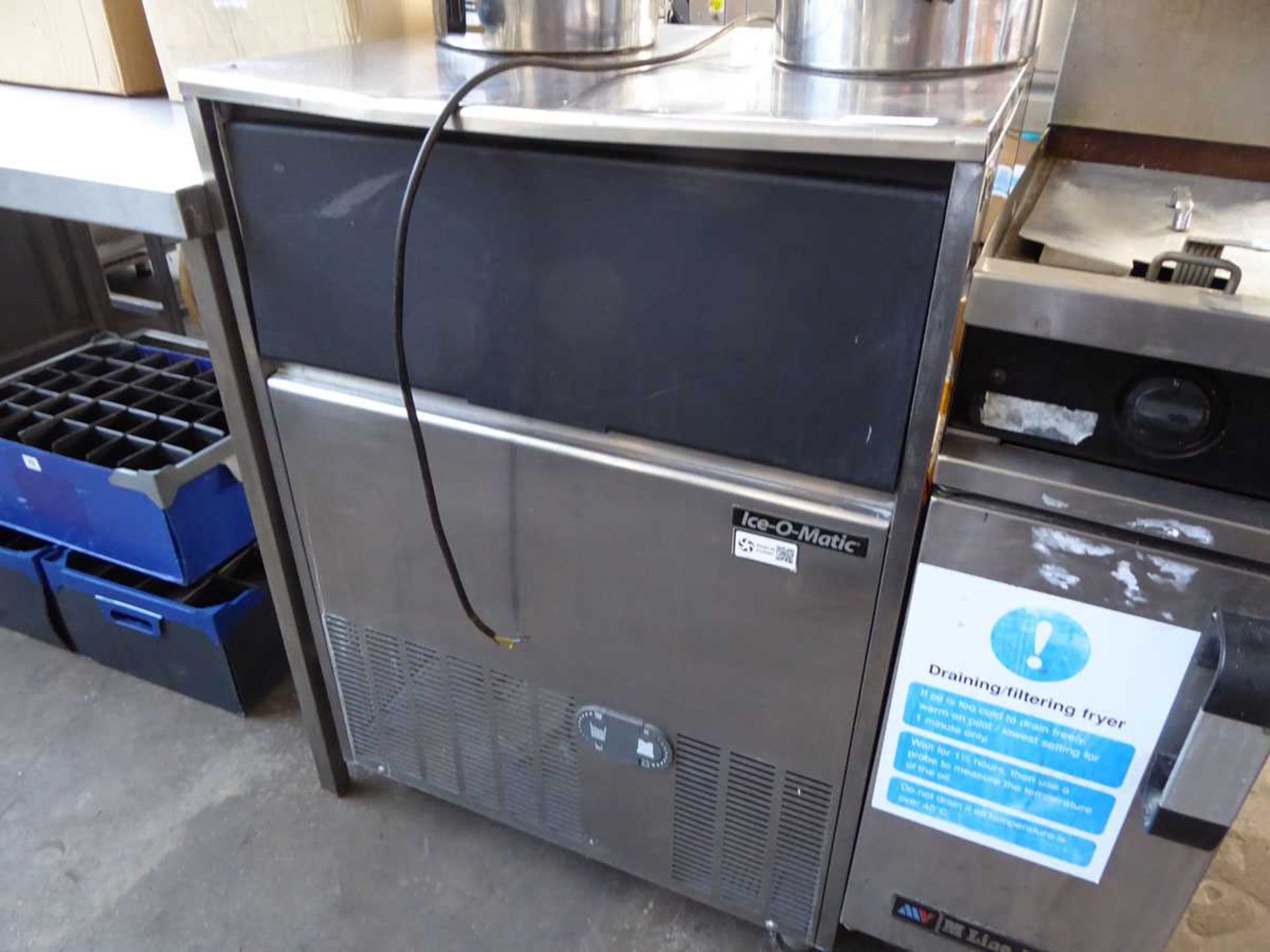 +VAT 70cm Ice-O-Matic floor standing ice machine