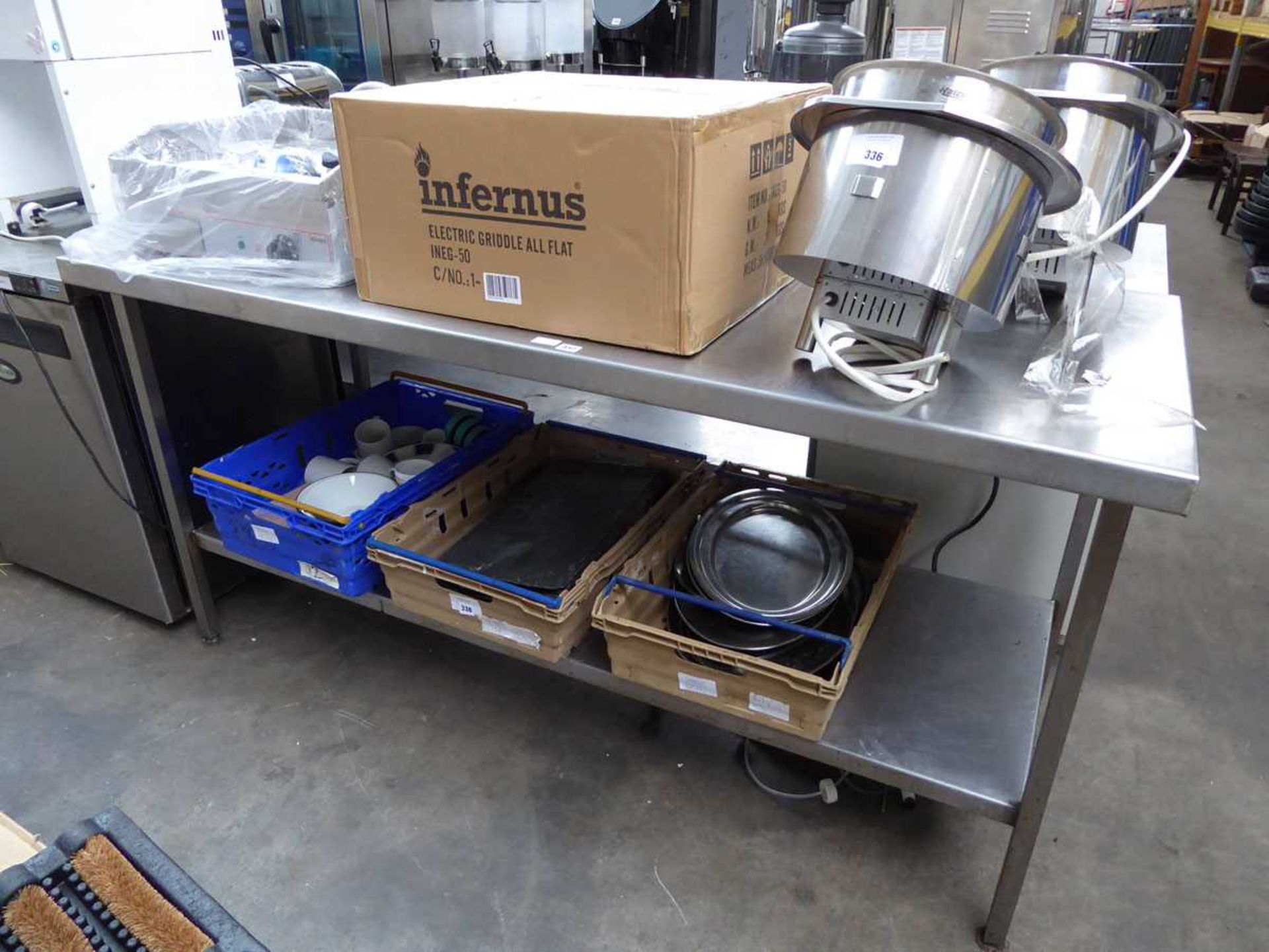 180cm stainless steel preparation table with shelf under