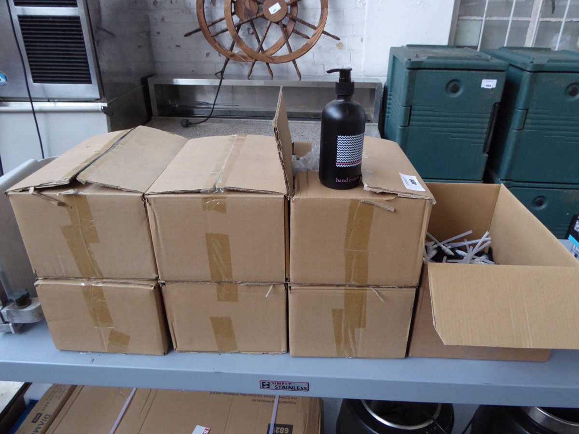 6 boxes containing pink hand wash bottle and a box of pumps - Image 2 of 4