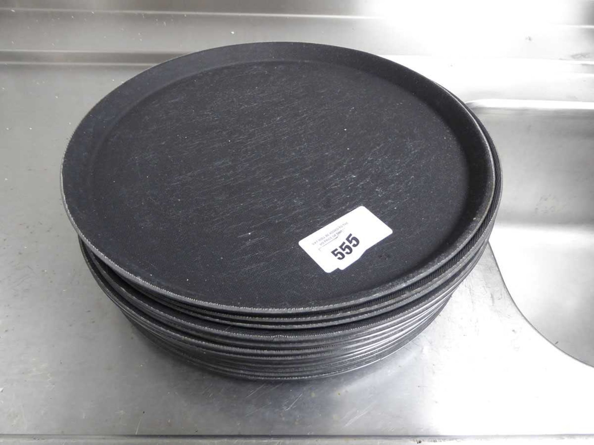 +VAT Stack of 35cm non-slip serving trays