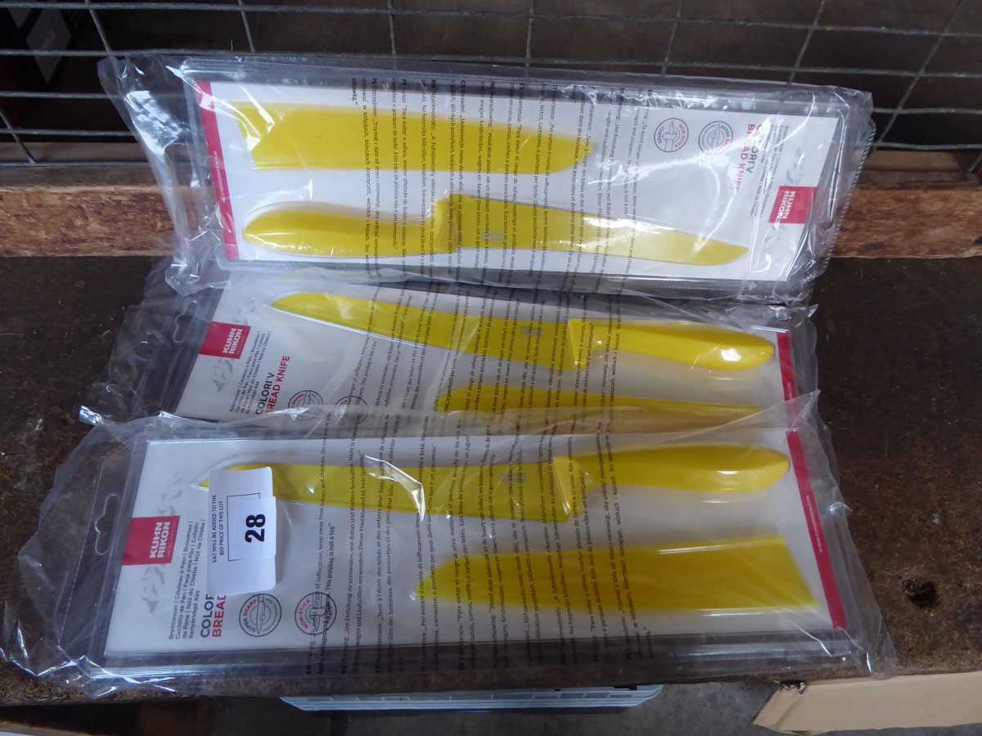 +VAT 3 Kuhn Rikon yellow bread knives