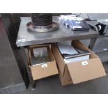 +VAT 90cm stainless steel preparation table with shelf under