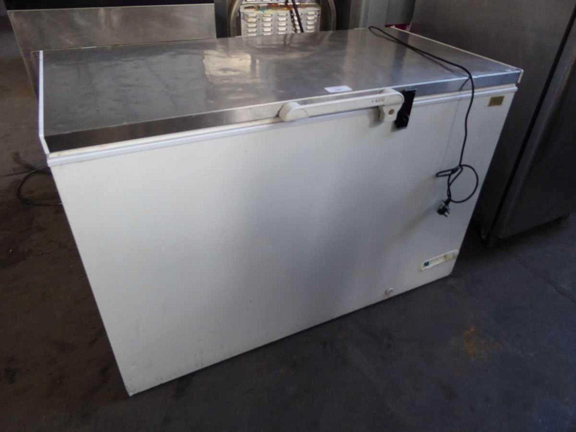 +VAT 130cm stainless steel topped chest freezer