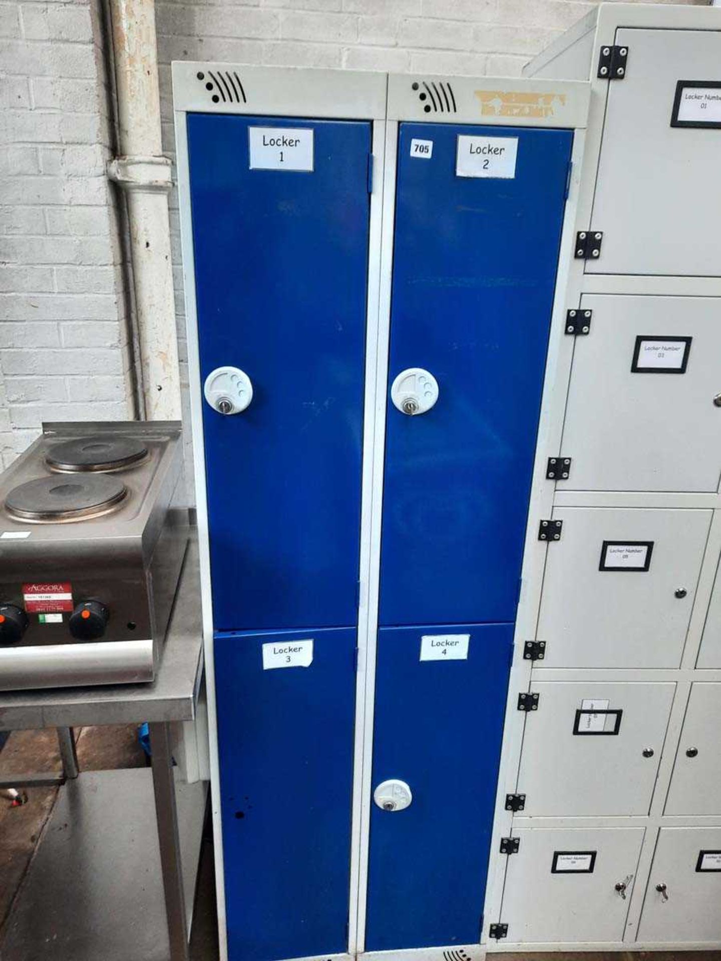 60cm blue and grey 4 door locker with some keys - Image 2 of 2