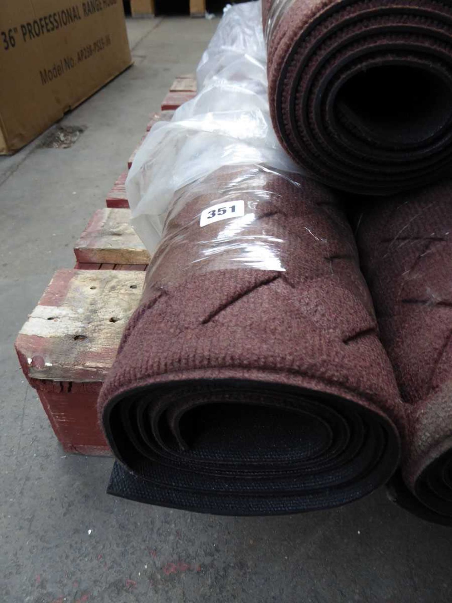 127cm x 180cm commercial brown heavy duty entrance mat with woven pattern - Bild 2 aus 2