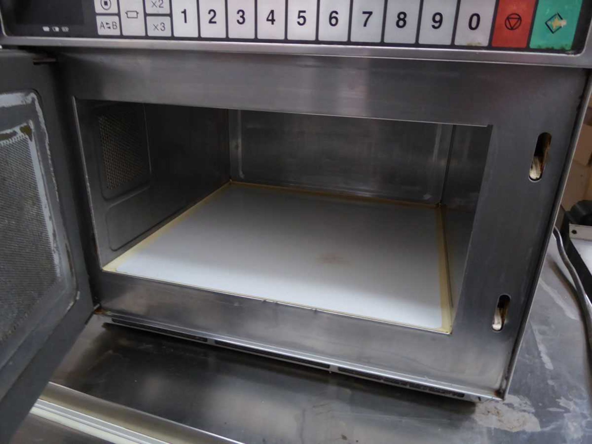 +VAT 42cm commercial microwave oven - Image 2 of 2