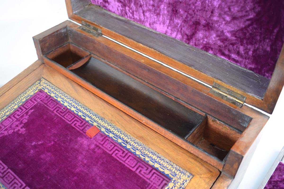A Victorian walnut and marquetry sewing box/writing slope, 30 x 23 x 18 cm - Image 3 of 3