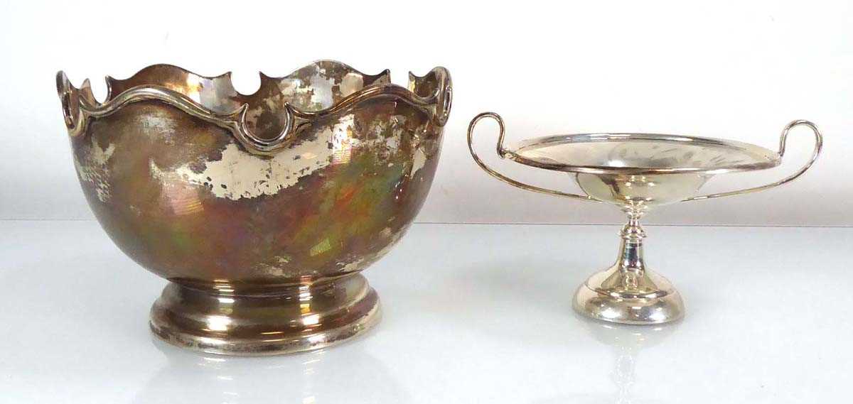 An early 20th century silver rose bowl of typical form, Goldsmiths & Silversmiths Co. Ltd., London