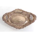 An Edwardian pierced silver dish of oval form, maker CH, Birmingham 1903, w. 31.5 cm, 9.2 ozs