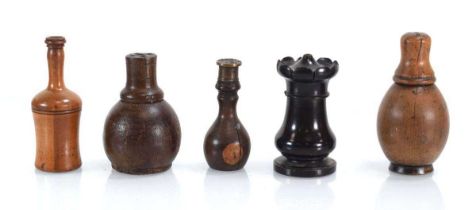 A string holder modelled as a chess piece, a seal, a string holder and two wig powder shakers (5)