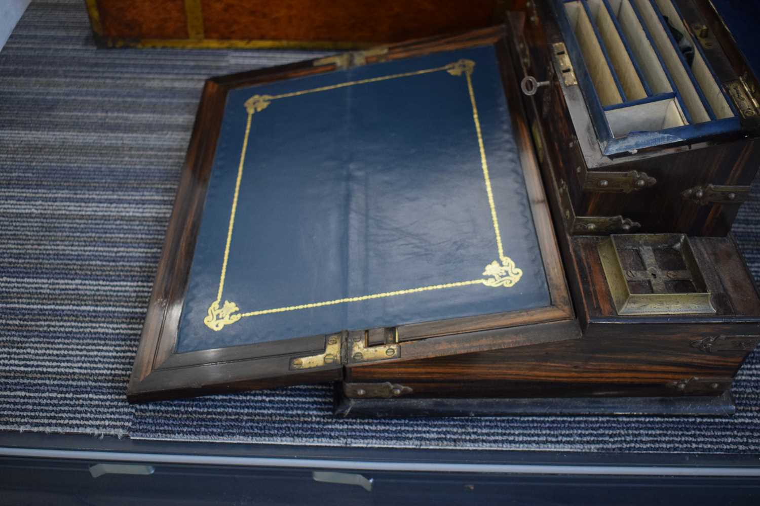 A 19th century coromandel and brass mounted desk tidy/writing slope, 37 x 26 x 24 cm Lacking - Image 8 of 18