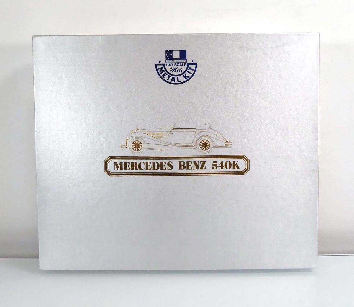 A Gunze Sangyo 1:43 scale Mercedes Benz 540K white metal kit, boxed We do not know if this kit is