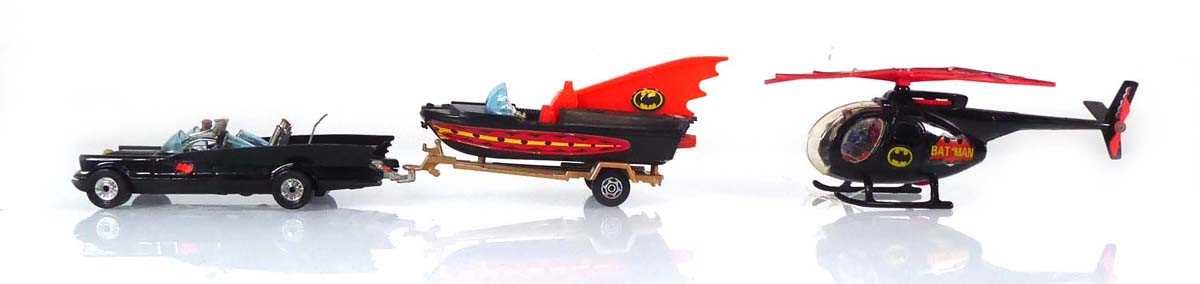 A Corgi GS40 Batmobile, Batboat on trailer and Batcopter gift set, boxed Box very poor - Image 2 of 12