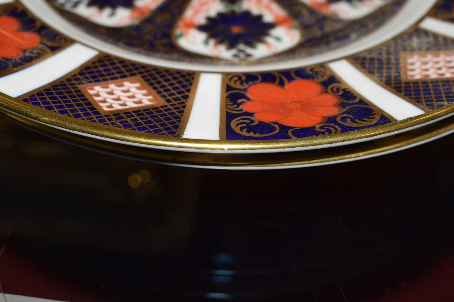 A Royal Crown Derby six-sitting tea service decorated in the 1128 pattern (qty) Blue ground very - Image 8 of 8