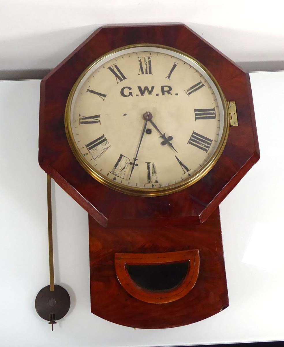 A late 19th/early 20th century drop dial wall clock, the dial painted with GWR initials and black - Bild 2 aus 16