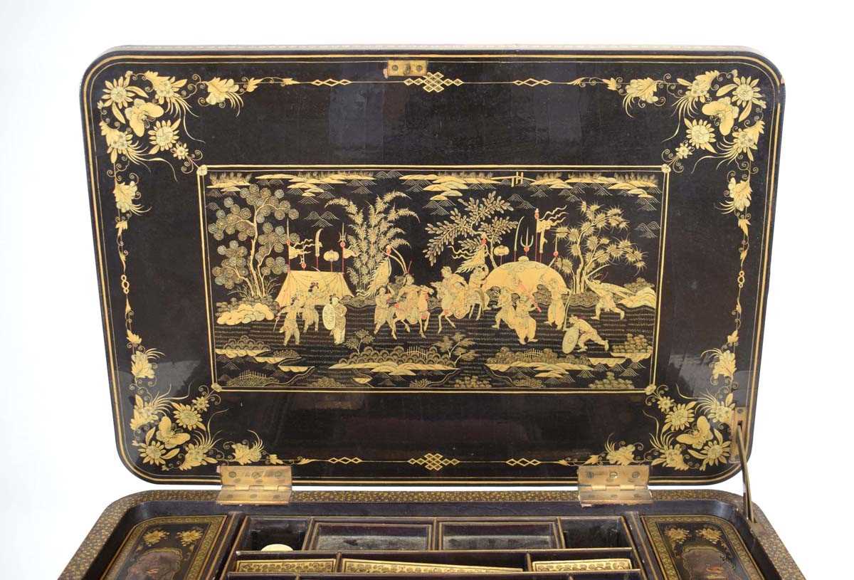 A mid-19th century black lacquered and gilt sewing table intricately decorated in the chinoiserie - Image 5 of 14