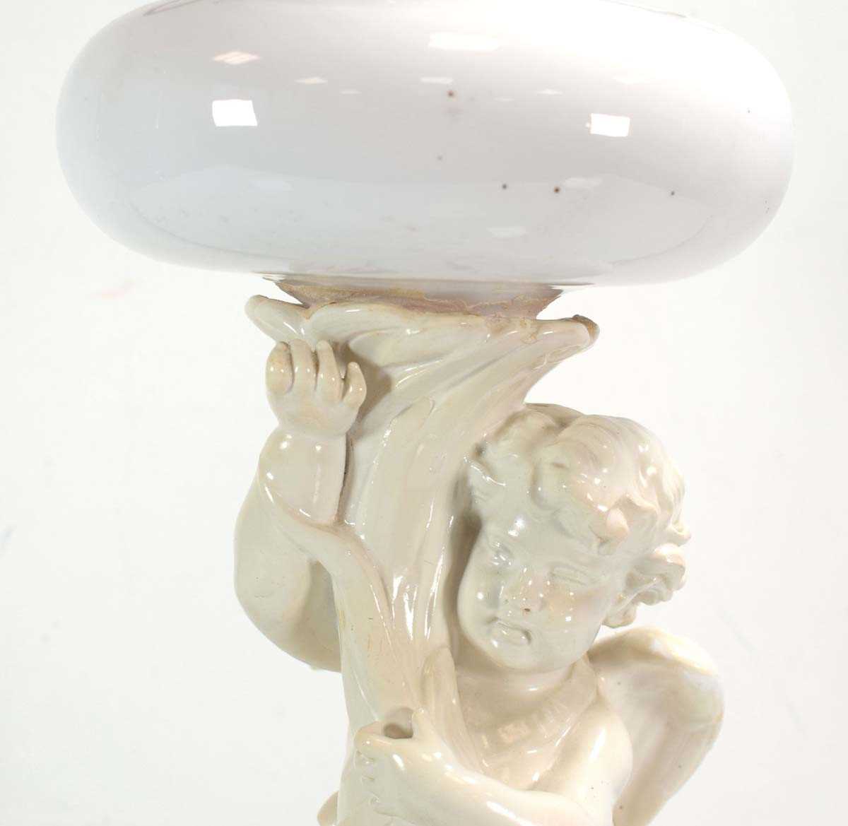 A Copelands China oil lamp with a figural column, white opaline reservoir and matching shade - Image 2 of 3