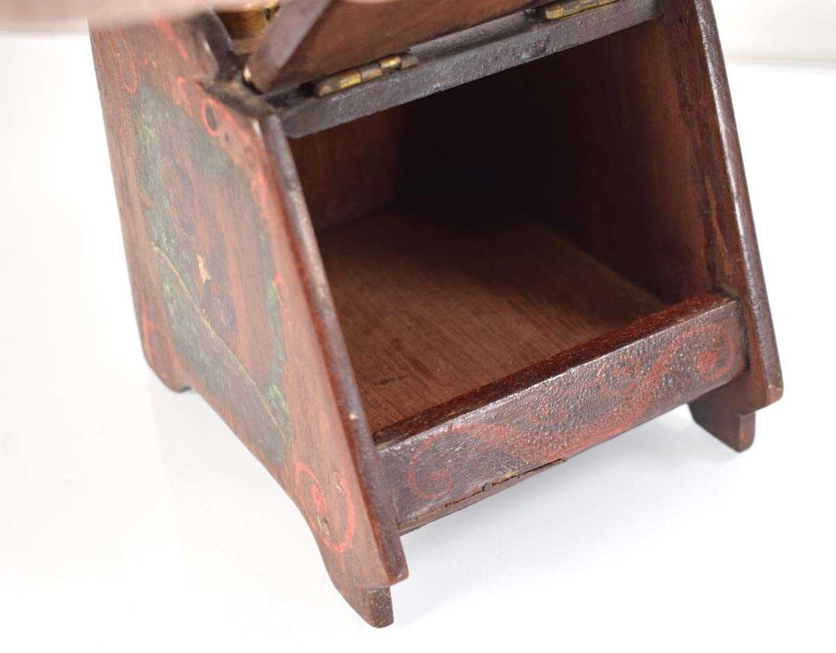 A miniature apprentice model of a coal scuttle with painted decoration, h. 13 cm - Image 2 of 2