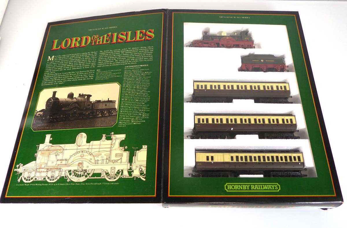 A Hornby R548 OO gauge Lord of the Isle set, boxed - Image 2 of 2