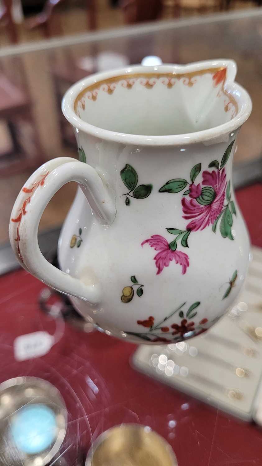 A group of 18th century and later porcelain comprising two sparrow beak cream jugs, three further - Image 11 of 30