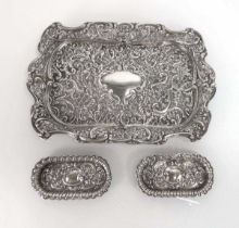 An Edwardian silver and repousse decorated tray of rectangular form, maker HM, Birmingham 1905,