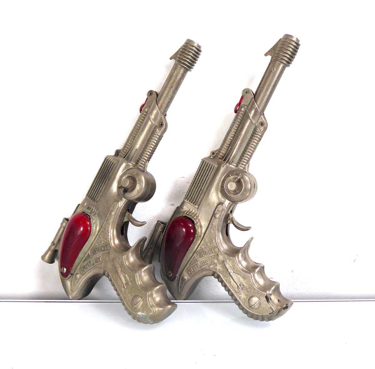 A pair of Space Outlaw toy guns (2) Playworn - Image 2 of 2