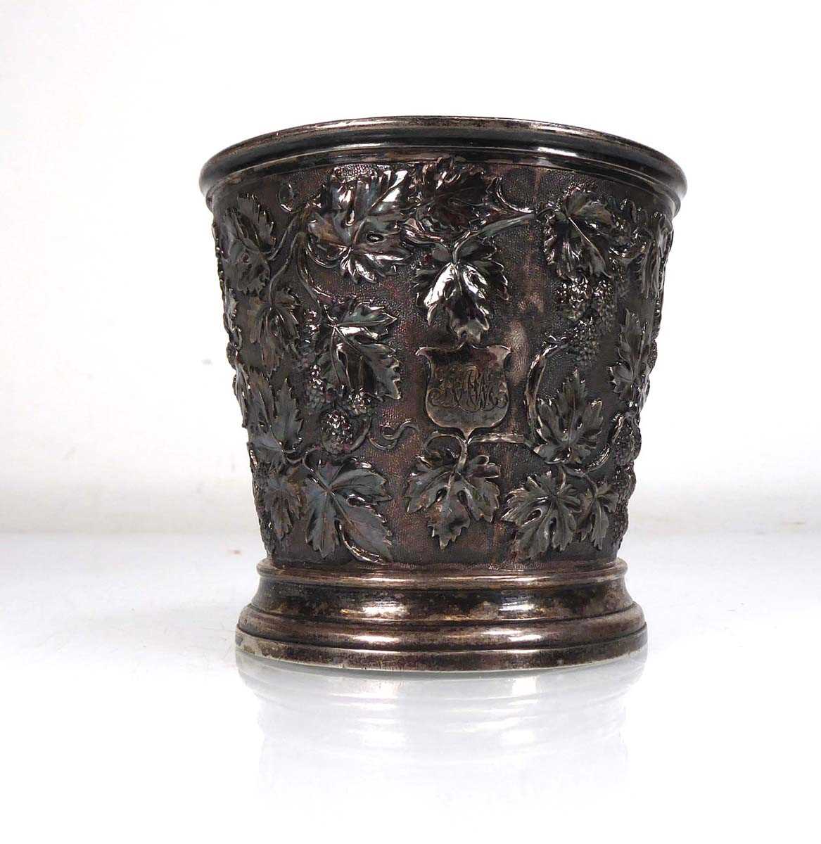 A Victorian silver Christening mug, repousse decorated with vines of hops, John Samuel Hunt, - Image 2 of 6