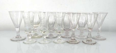 A group of eleven liqueur glasses of flared and thistle form, max h. 11.5 cm (11)