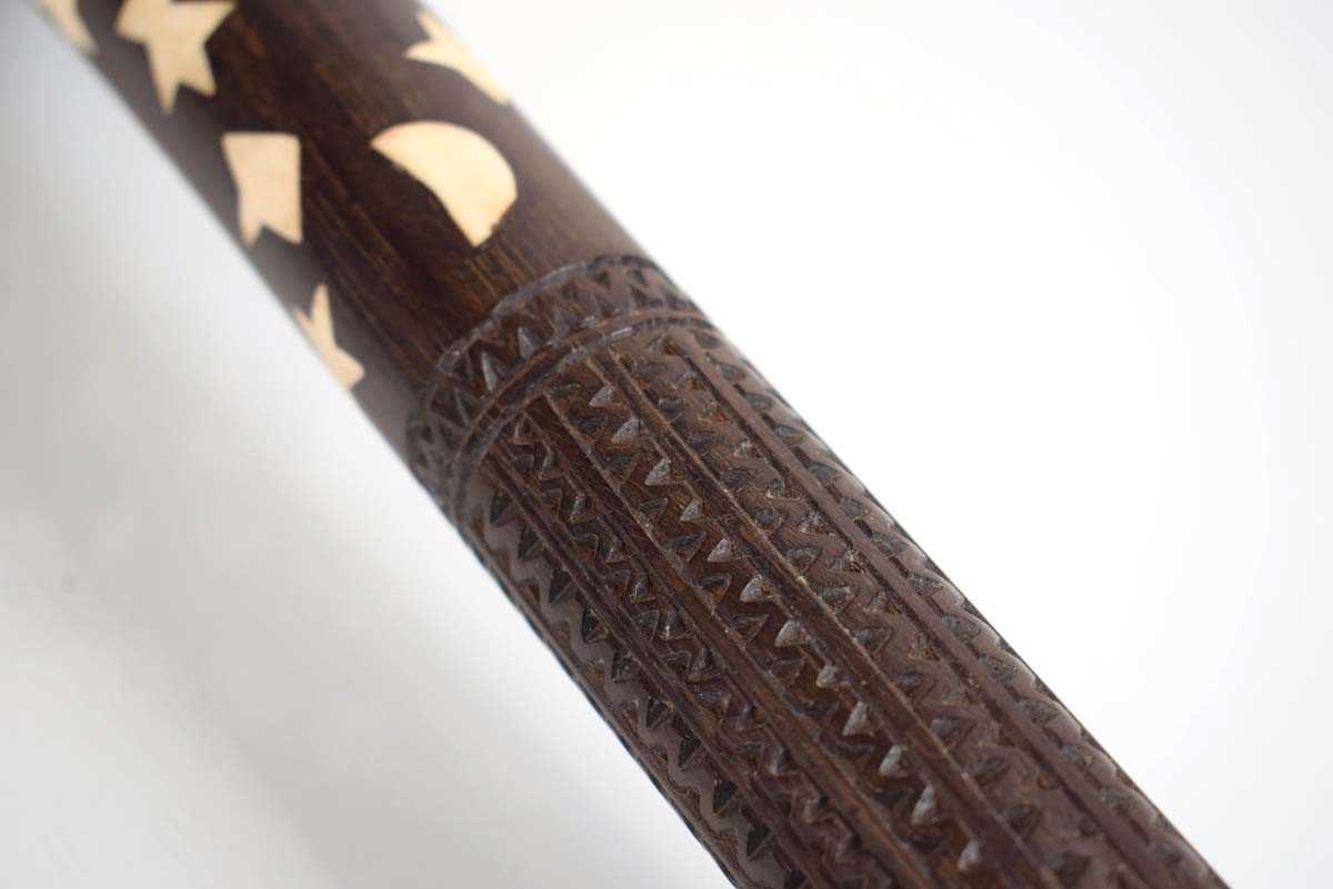A Fijian i-ula tavatava throwing club, the body inlaid with bone stars and motifs, the handle richly - Image 8 of 13