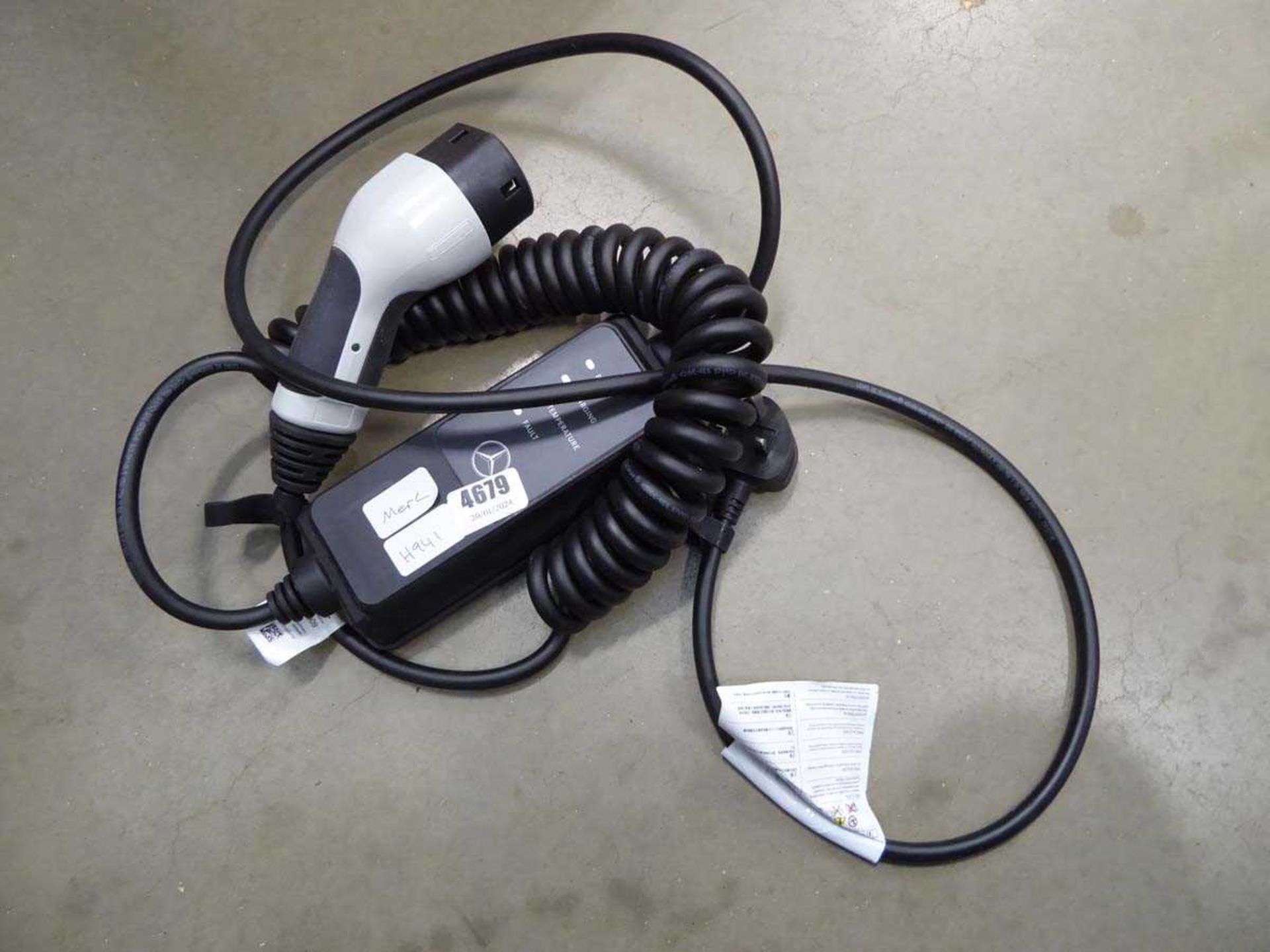 Mercedes car charging lead