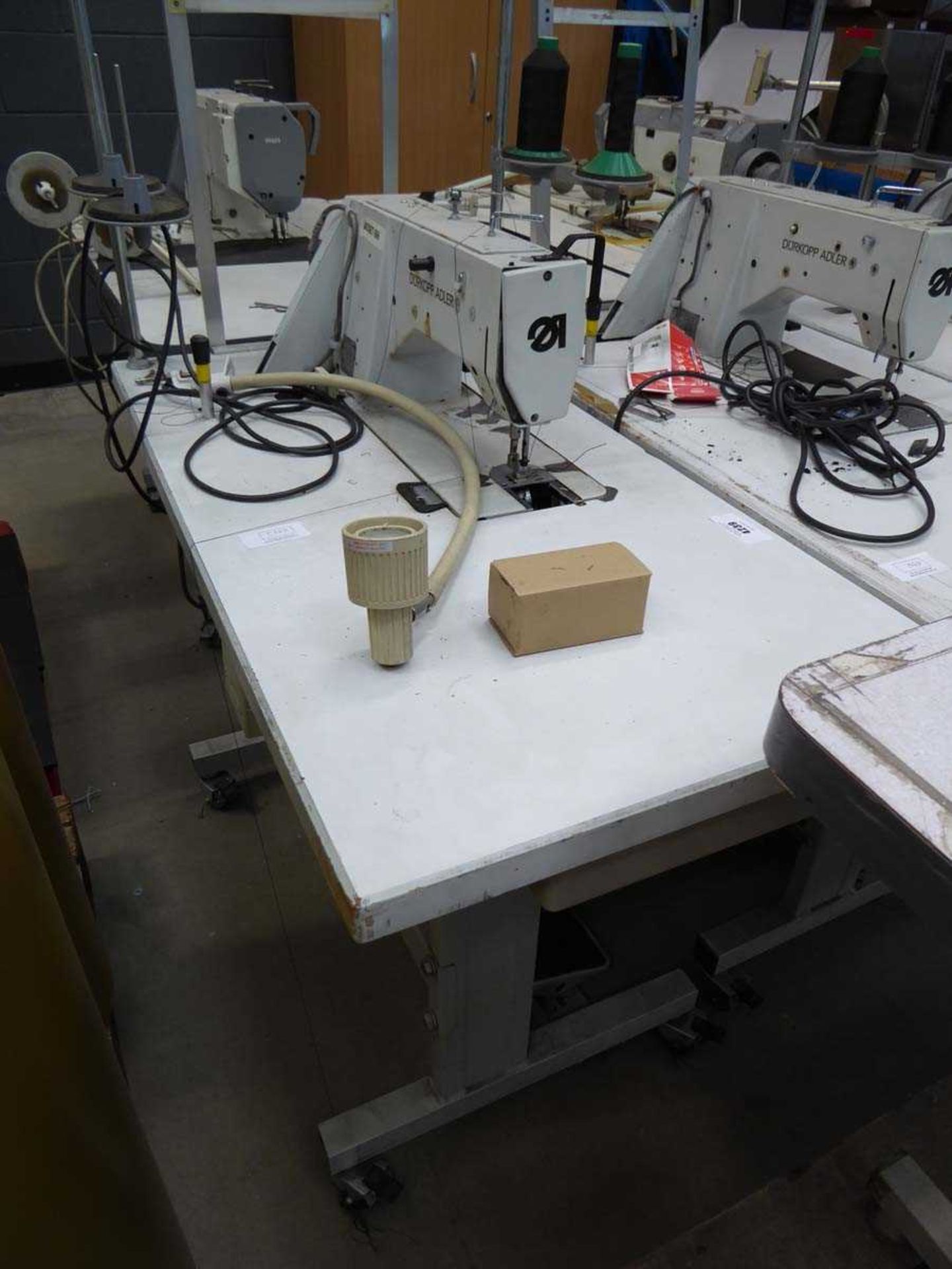 +VAT Durkopp Adler industrial sewing machine