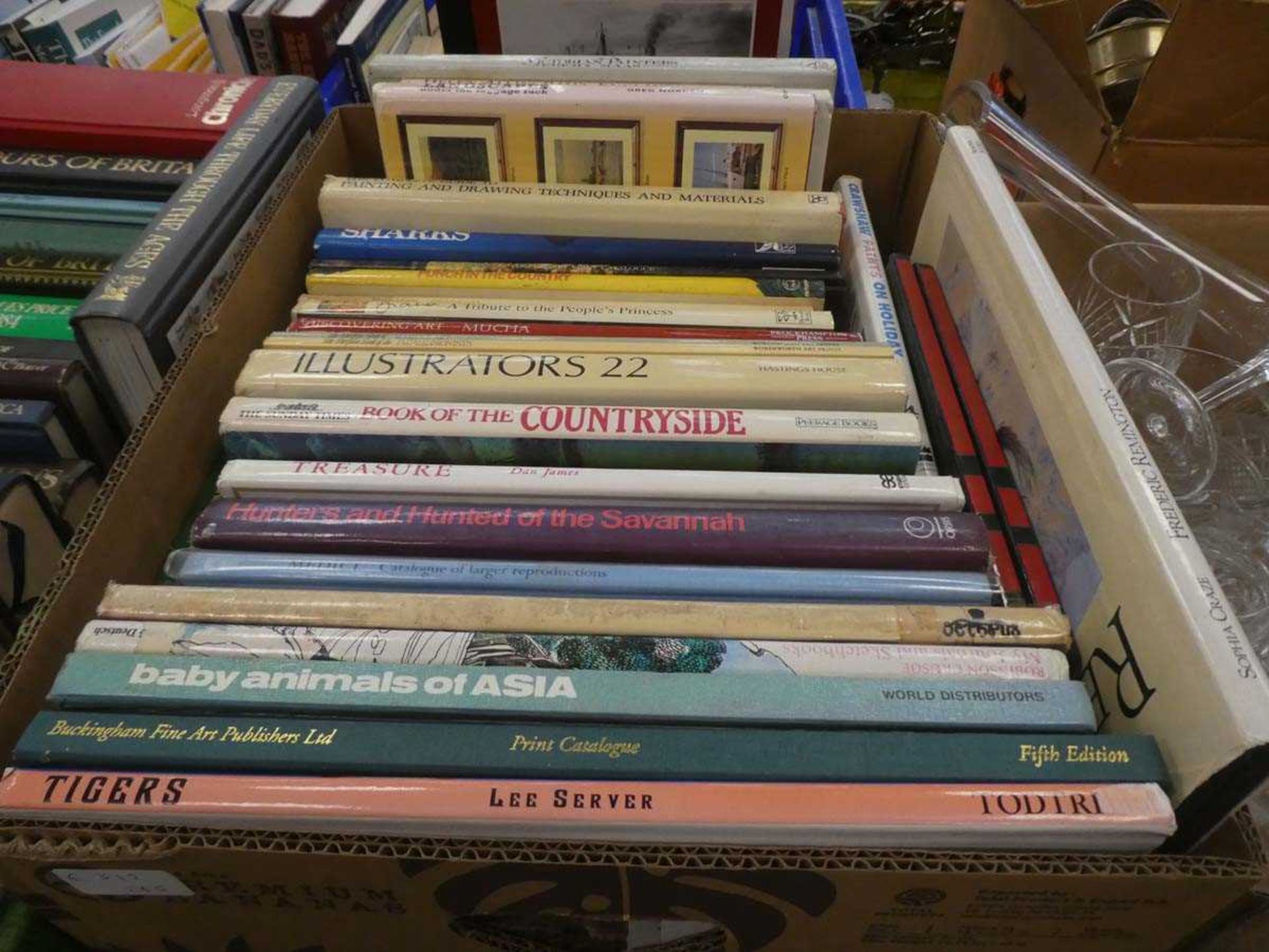 5 boxes containing several volumes of the World's Great Books autobiographies, antique guides - Image 2 of 6