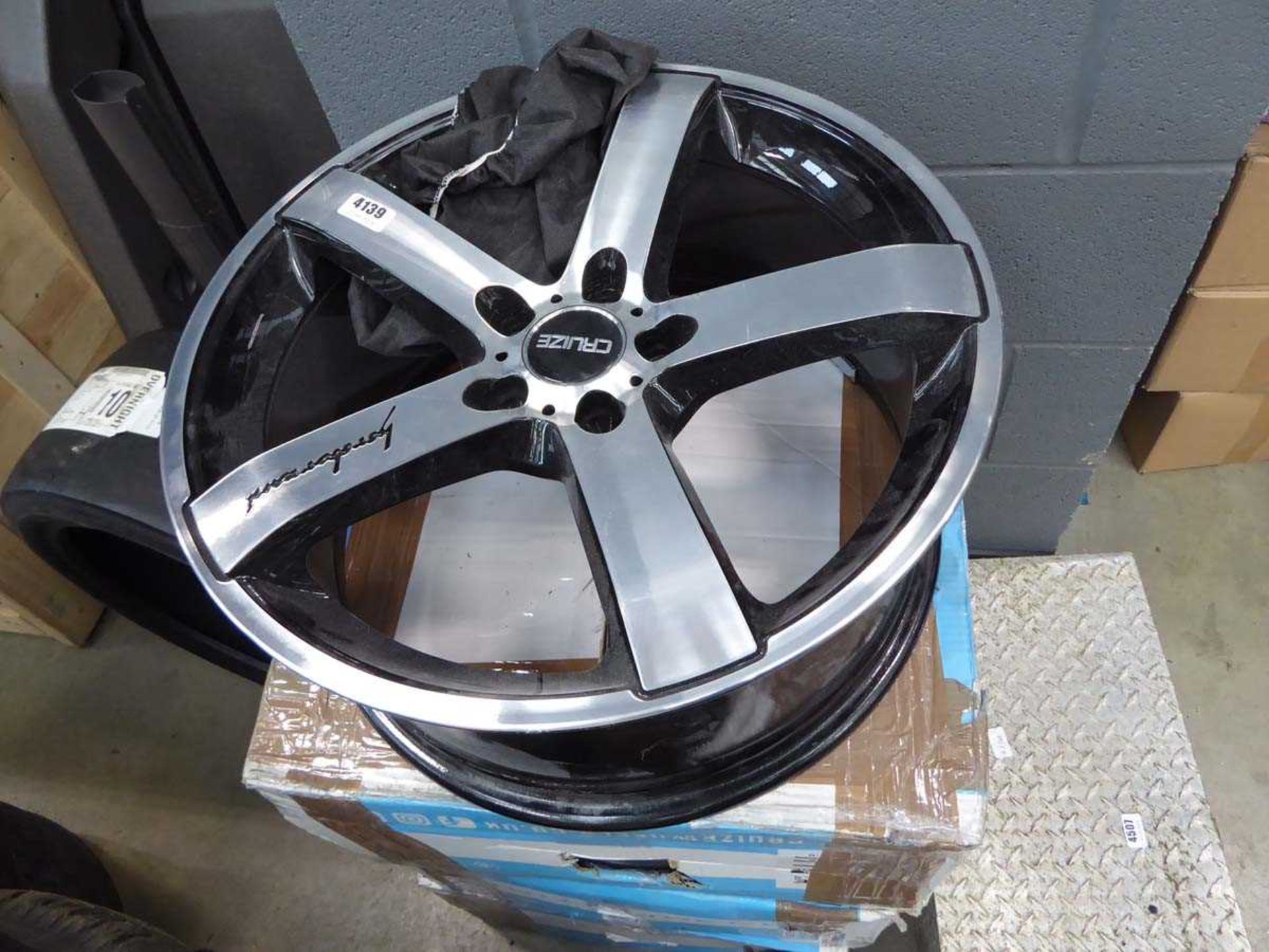 Three boxed and one unboxed Cruize alloy wheel - Image 2 of 2