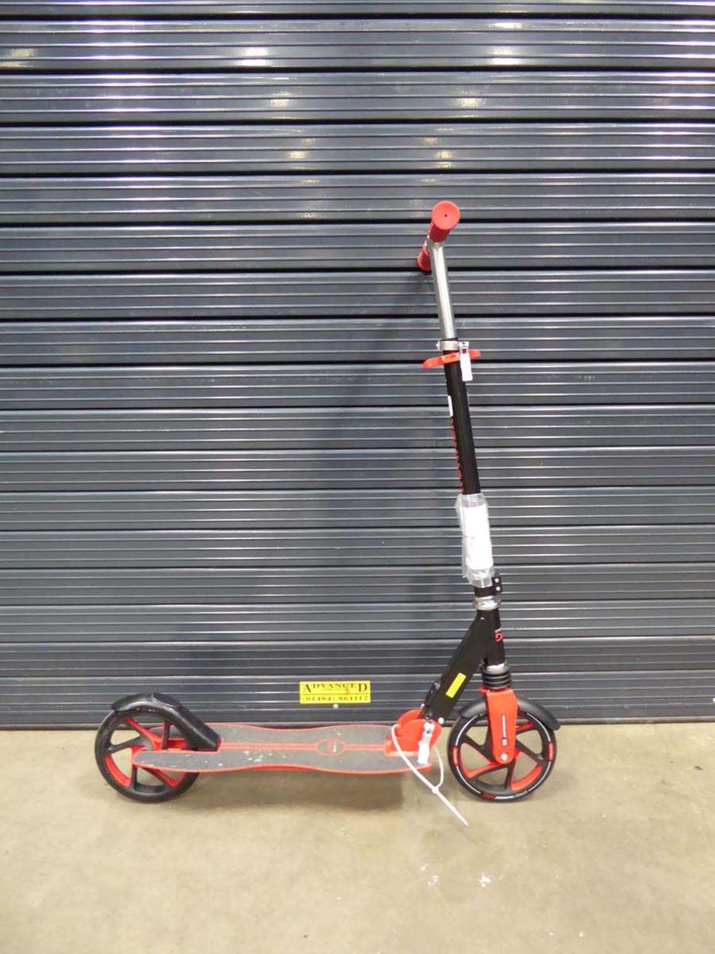 +VAT Red and black push scooter