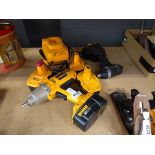 DeWalt nut runner with 4 x batteries, 2 x chargers and a small nut runner