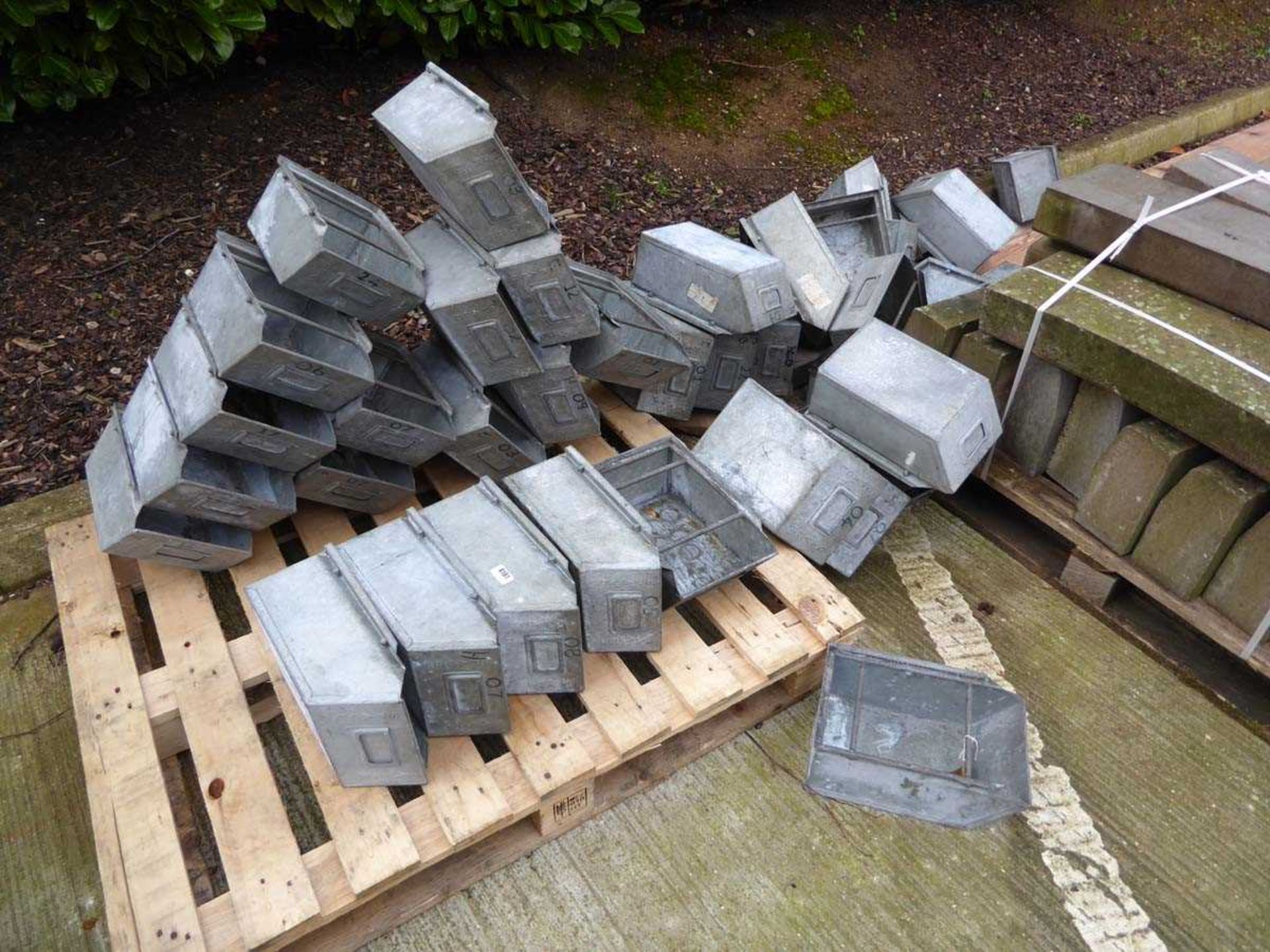 Pallet containing galvanised linbins