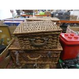 4 wicker picnic baskets