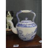 Large blue and white spode teapot