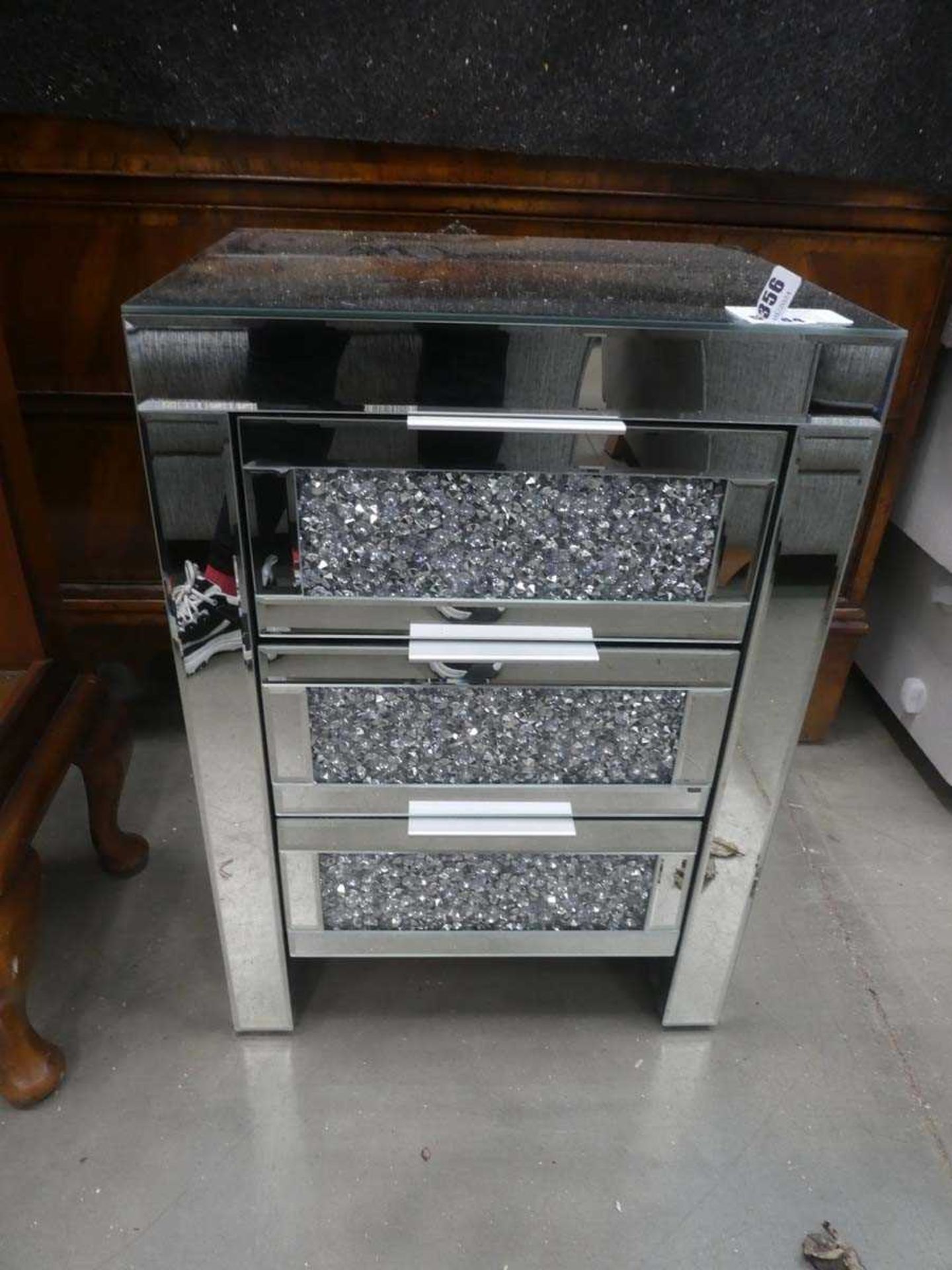 +VAT 2 mirrored bedside cabinets (a/f) plus a 3-drawer jewellery box