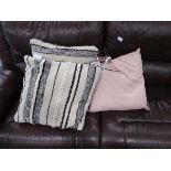 +VAT Set of 3 various cushions