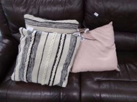 +VAT Set of 3 various cushions