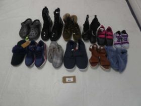 +VAT 12 x Pairs of shoes in various styles and sizes to include Crocs. Clarks, Puma, etc