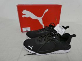 +VAT Pair of mens Puma trainers in black and white (size 8)