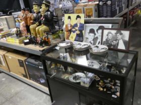 Extensive collection of Laurel & Hardy themed collectibles