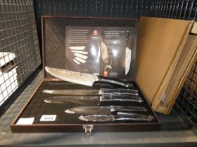 Damascus 5 piece knife set in wooden case