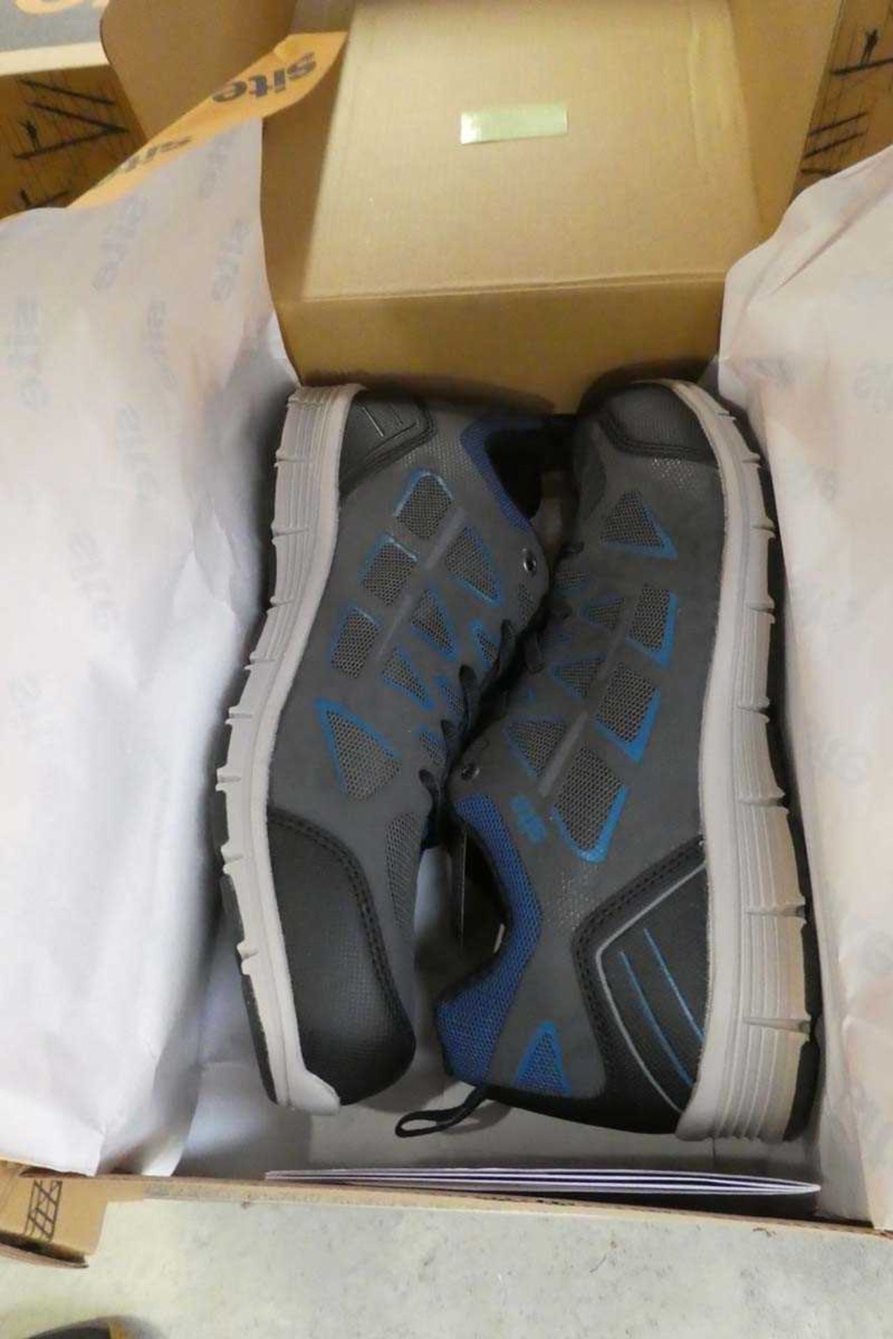+VAT Pair of men's Site Crater seamless mesh trainers in grey and blue - size 11UK - Image 2 of 3