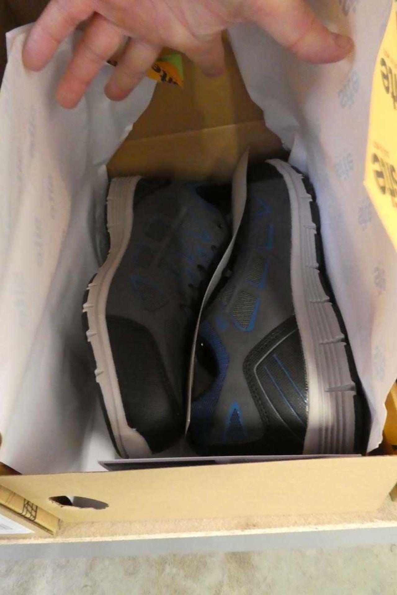 +VAT Pair of men's Site Crater seamless mesh trainers in grey and blue - size 11UK - Image 2 of 2