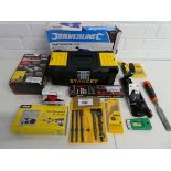 +VAT Quantity of assorted woodworking tooling incl. 12 piece hole saw kit, carpeter's hand held