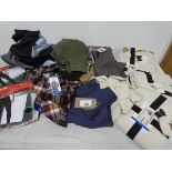 +VAT Mixed bag of mens and womens clothing incl. cardigans, trousers, shirts, etc.